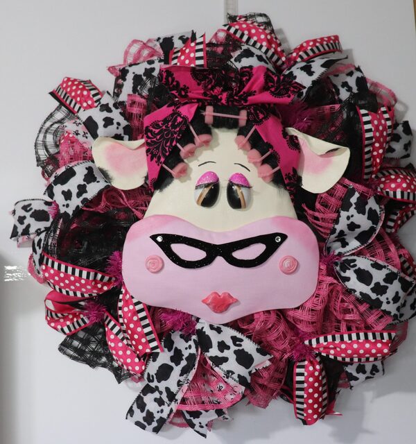 deco mesh, wreath, cow, clarabell, pink, black